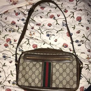 Authentic Gucci shoulder bag